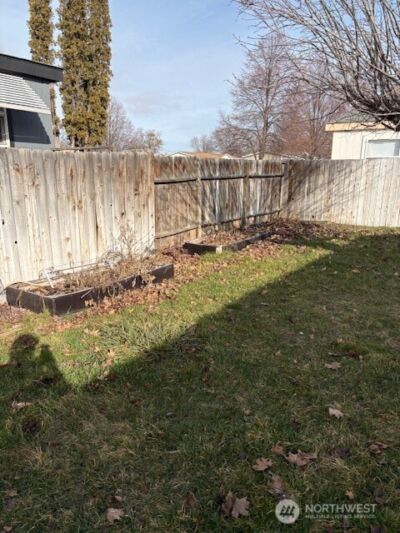 140 3010 W Peninsula Drive #140 , Moses Lake, WA 98837 - Photo 4