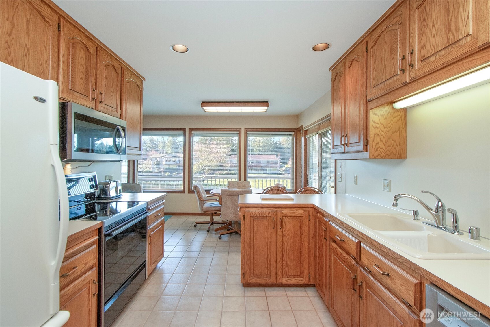 6200 Woodcock Road , Sequim, WA 98382