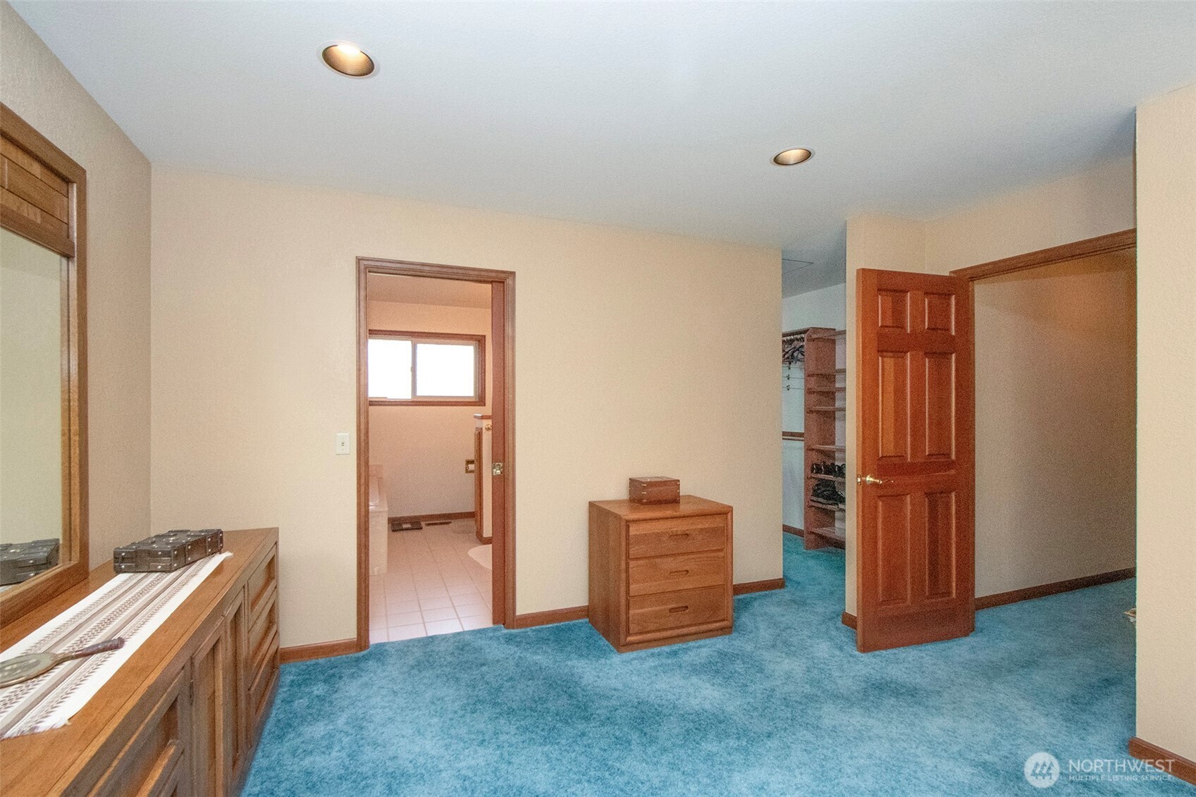 6200 Woodcock Road , Sequim, WA 98382