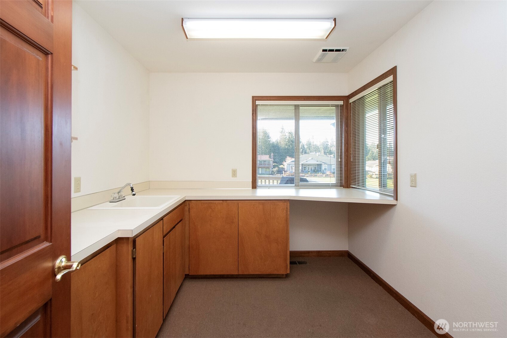 6200 Woodcock Road , Sequim, WA 98382