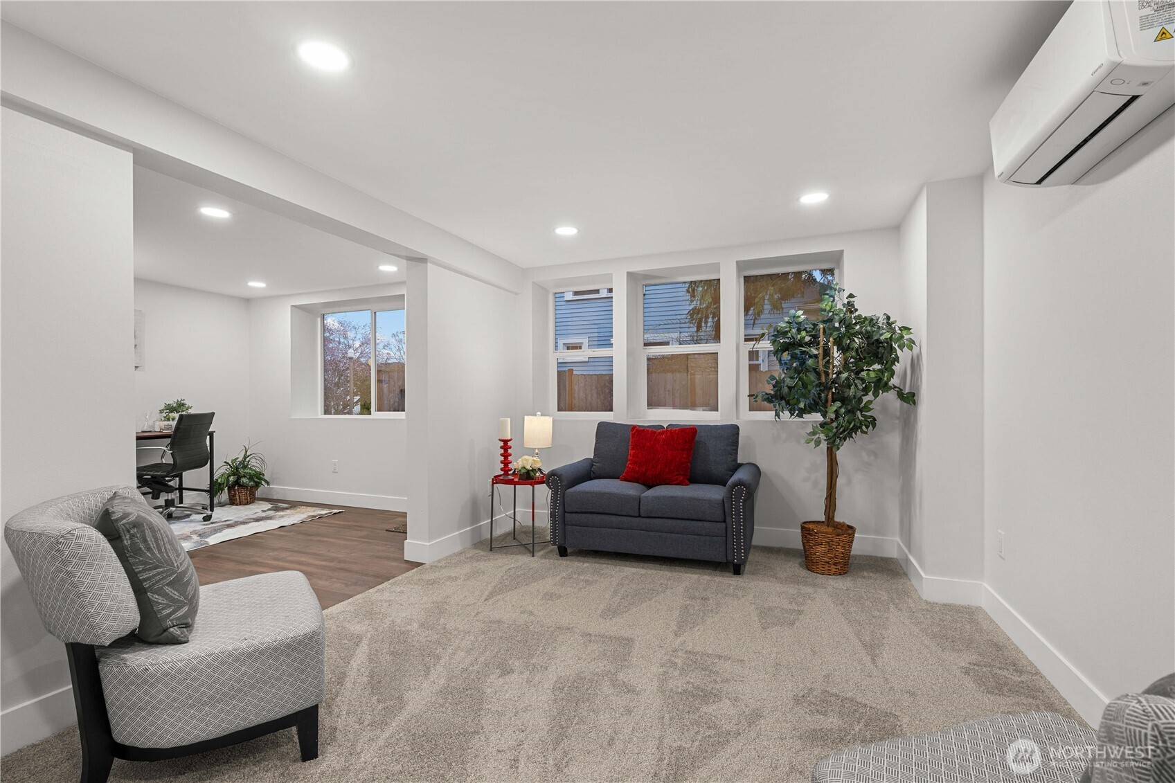 831 N Lawrence Street , Tacoma, WA 98406