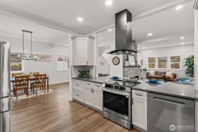 831 N Lawrence Street , Tacoma, WA 98406 - Photo 9