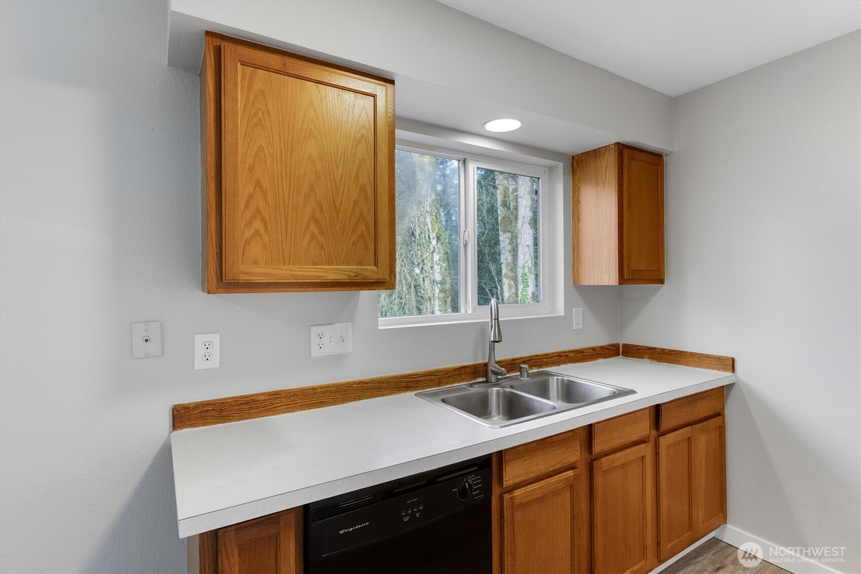 115 Lowrane Drive , Kelso, WA 98626