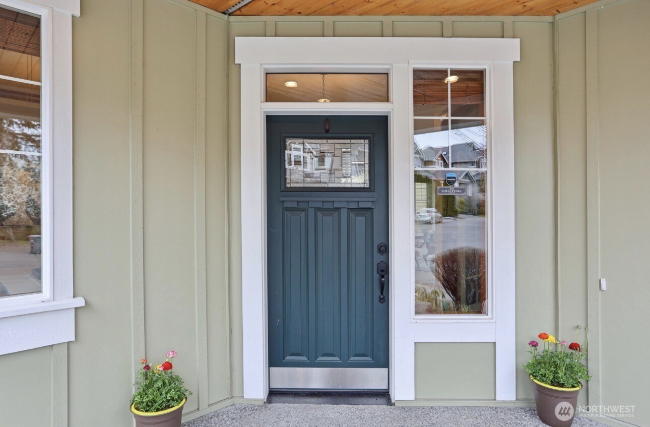 8827 NE 148th Place , Kenmore, WA 98028