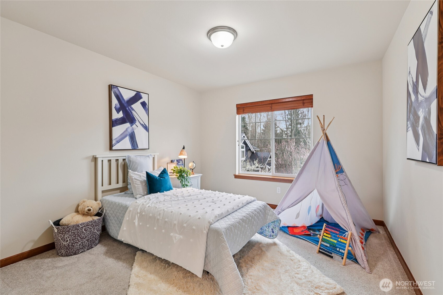 8827 NE 148th Place , Kenmore, WA 98028