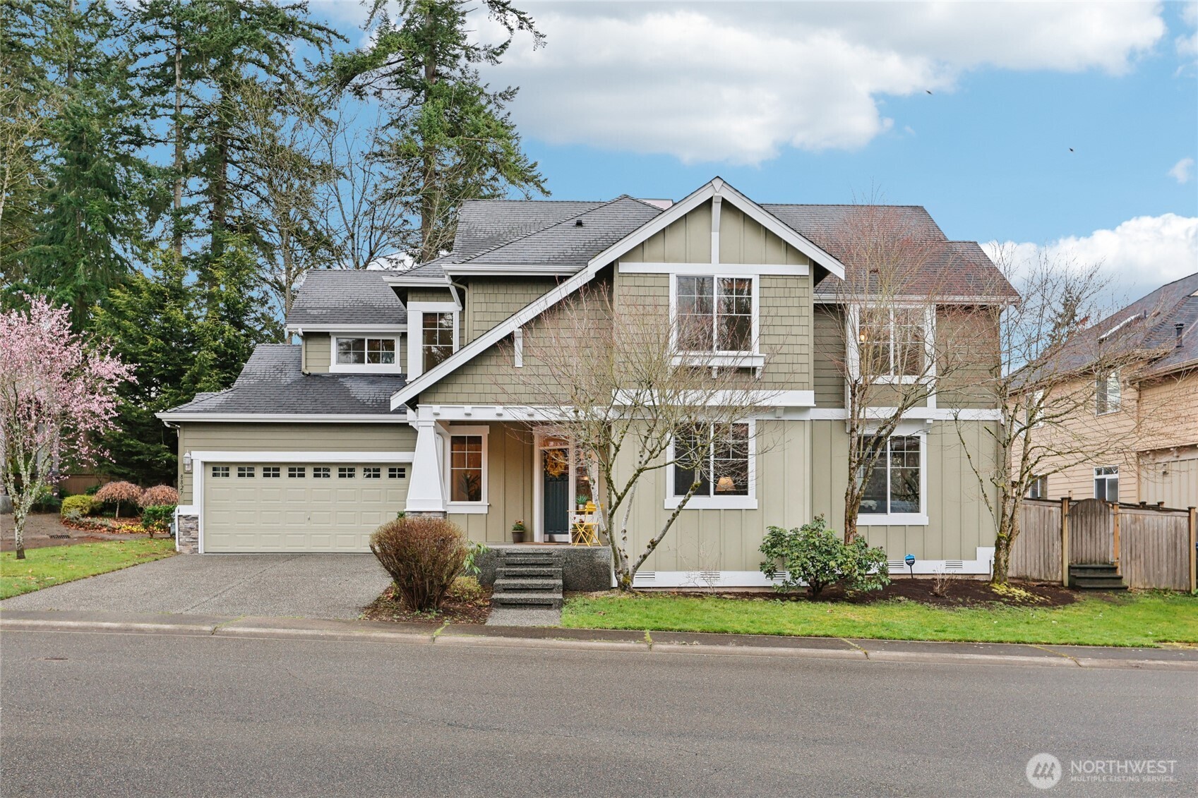 8827 NE 148th Place , Kenmore, WA 98028
