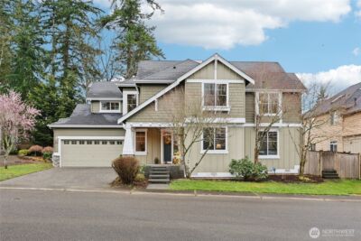 8827 NE 148th Place , Kenmore, WA 98028