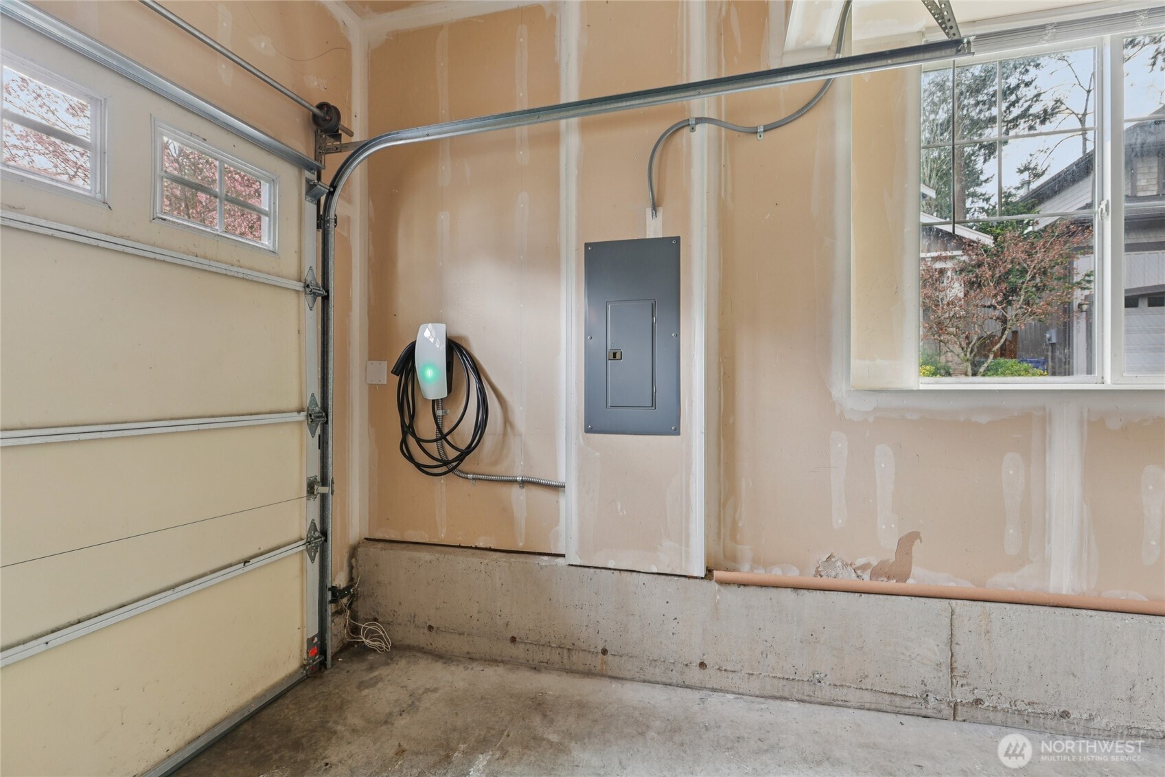 8827 NE 148th Place , Kenmore, WA 98028