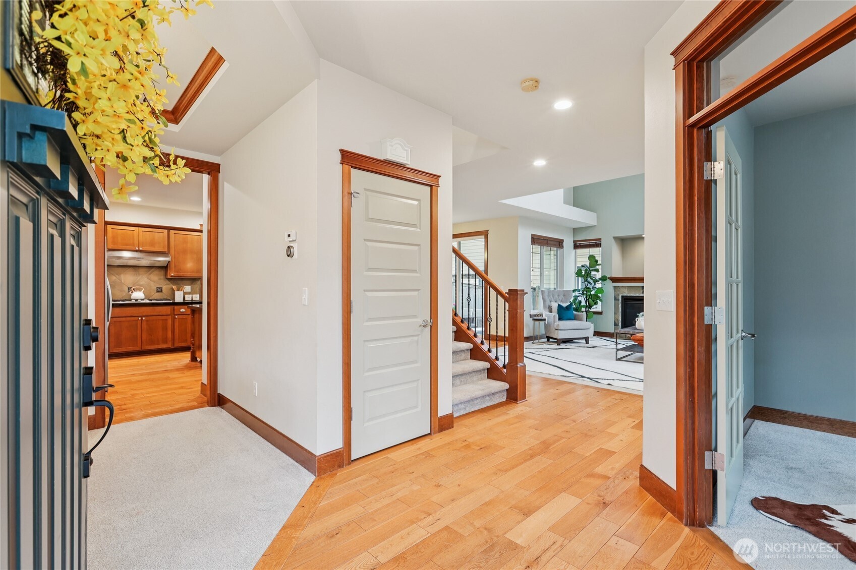 8827 NE 148th Place , Kenmore, WA 98028