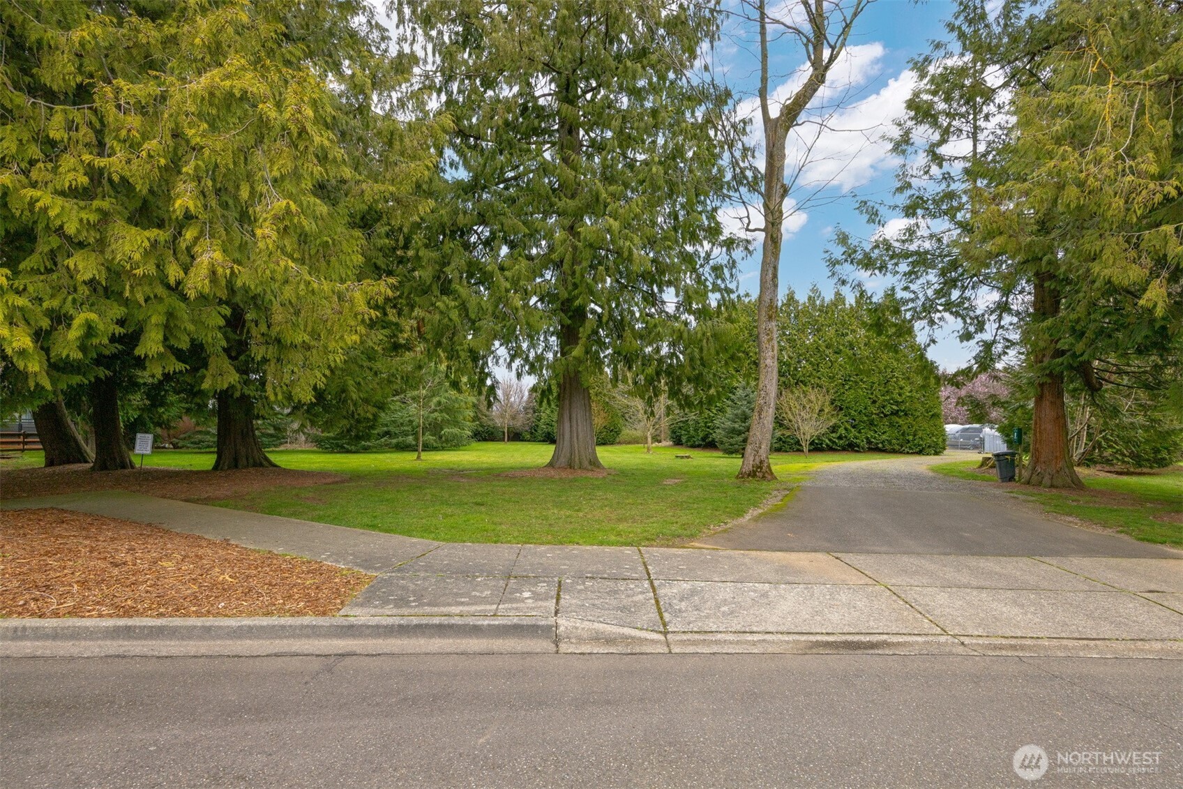 1417 Woodfield Place , Lynden, WA 98264