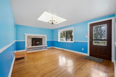 14056 23rd Place NE, Seattle, WA 98125 - Photo 2
