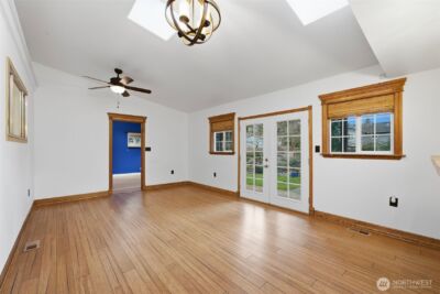 14056 23rd Place NE, Seattle, WA 98125 - Photo 10