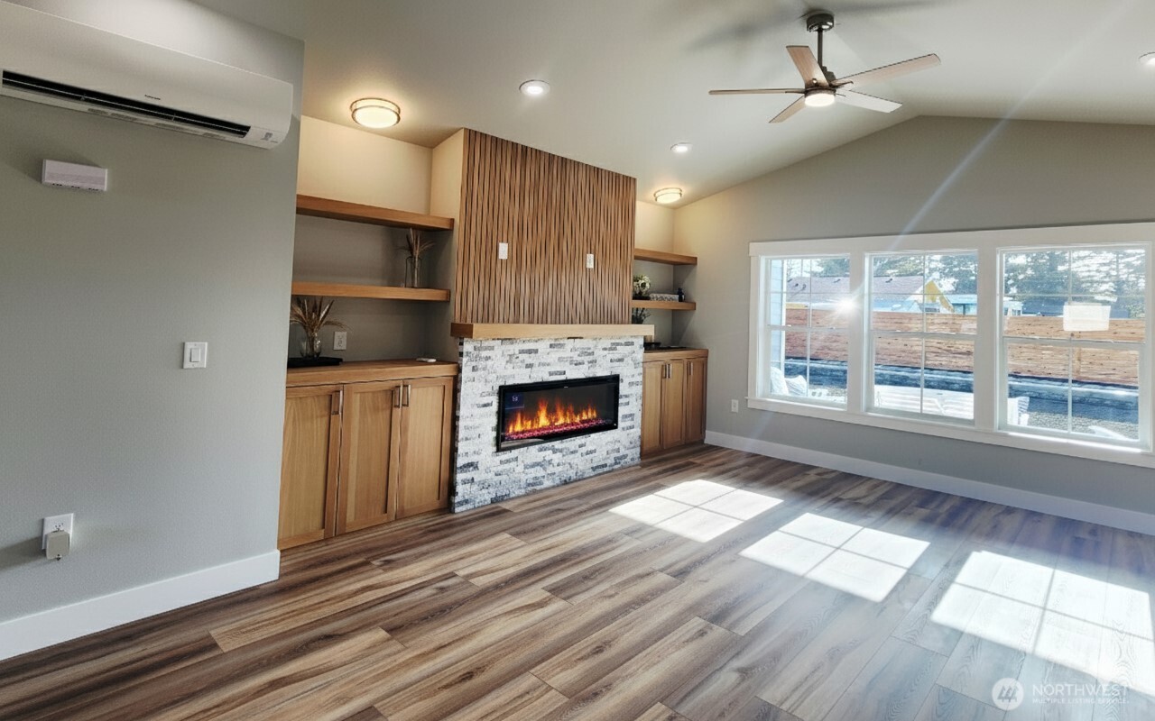 337 Mount Olympus Avenue SE, Ocean Shores, WA 98569