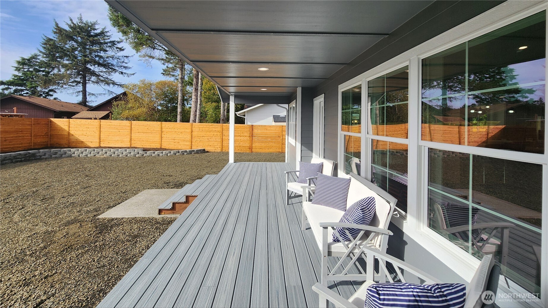 337 Mount Olympus Avenue SE, Ocean Shores, WA 98569