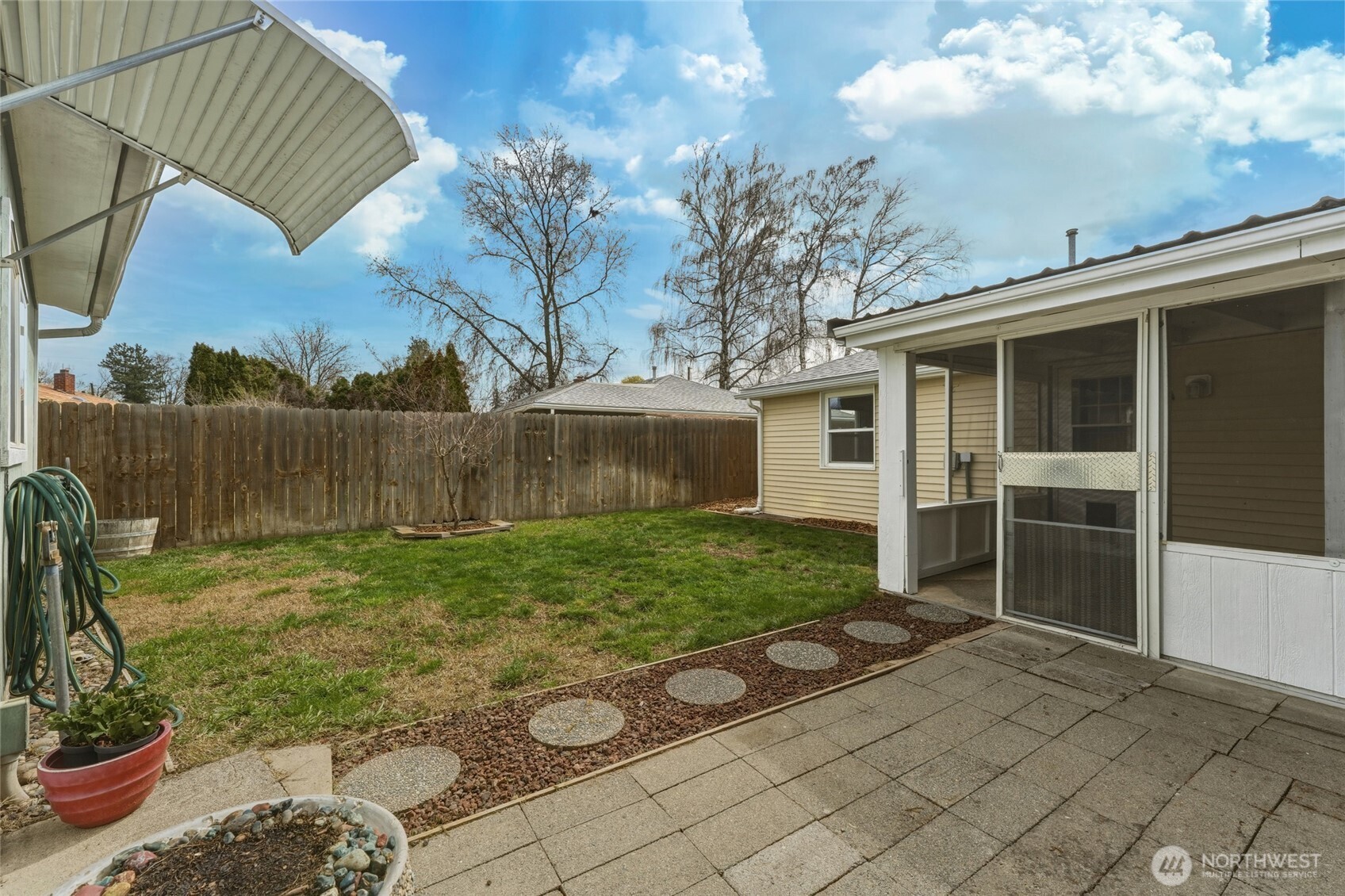 1551 J , Walla Walla, WA 99362