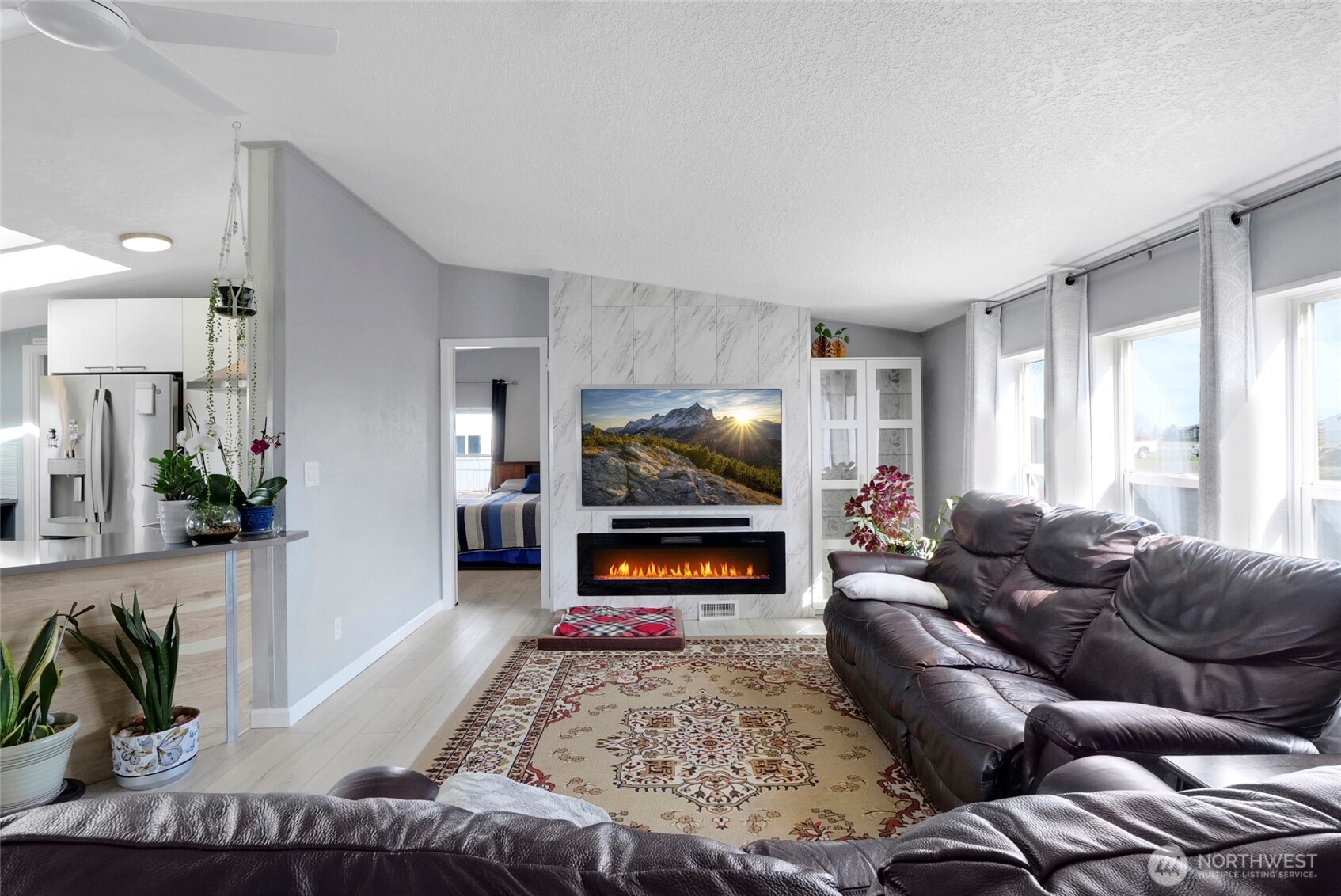 365 NE Adams Road , Creston, WA 99117