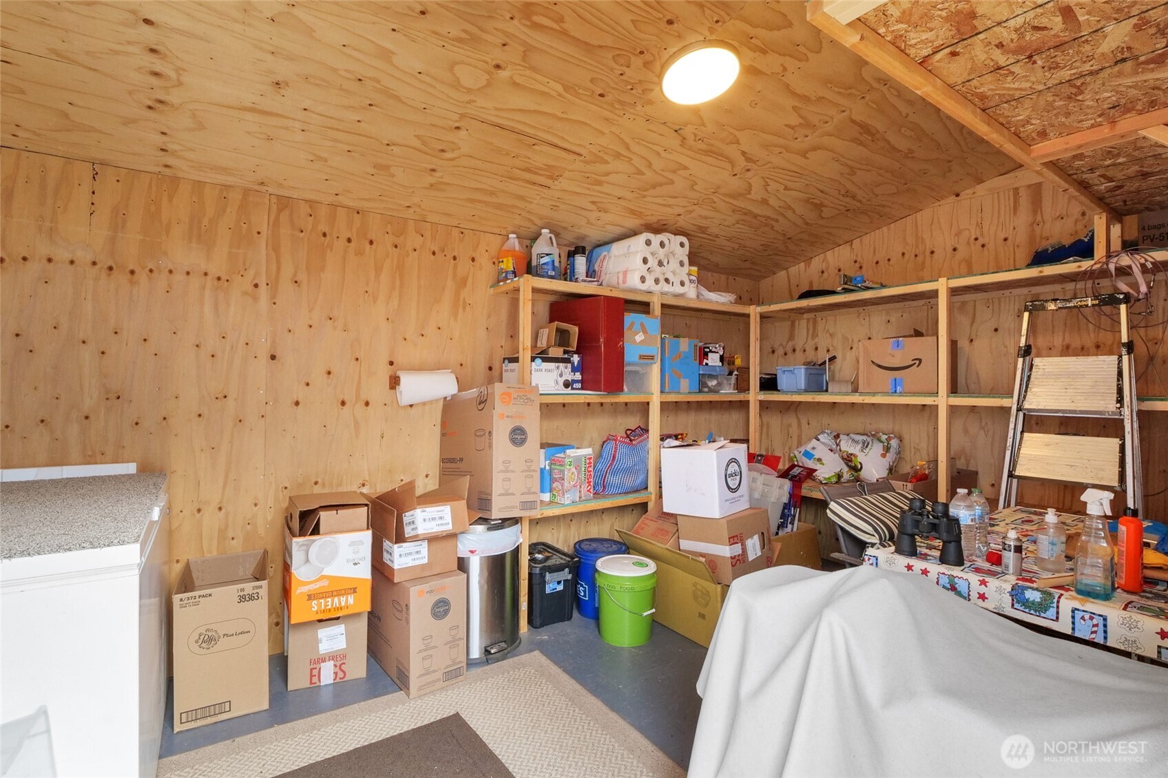 365 NE Adams Road , Creston, WA 99117