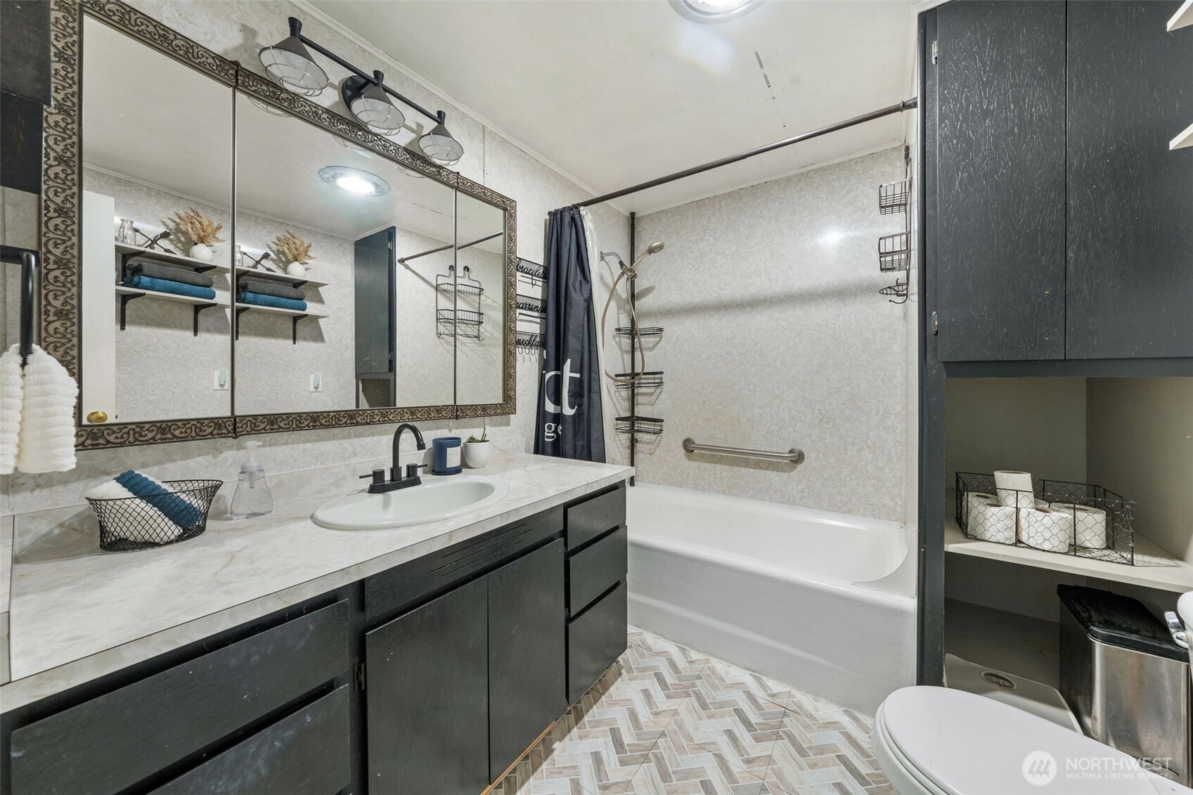 5868 State Hwy 6 , Pe Ell, WA 98572