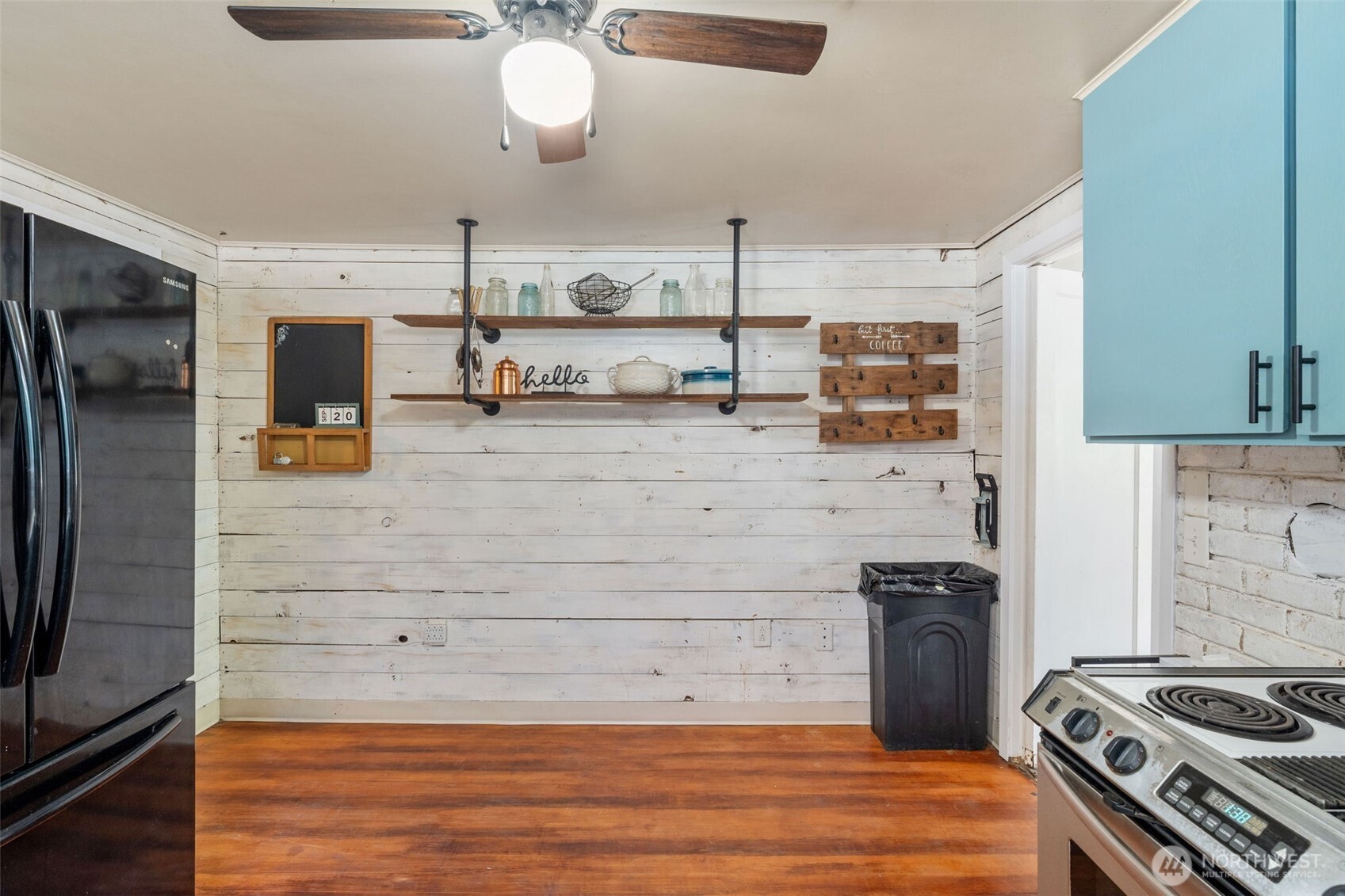 5868 State Hwy 6 , Pe Ell, WA 98572