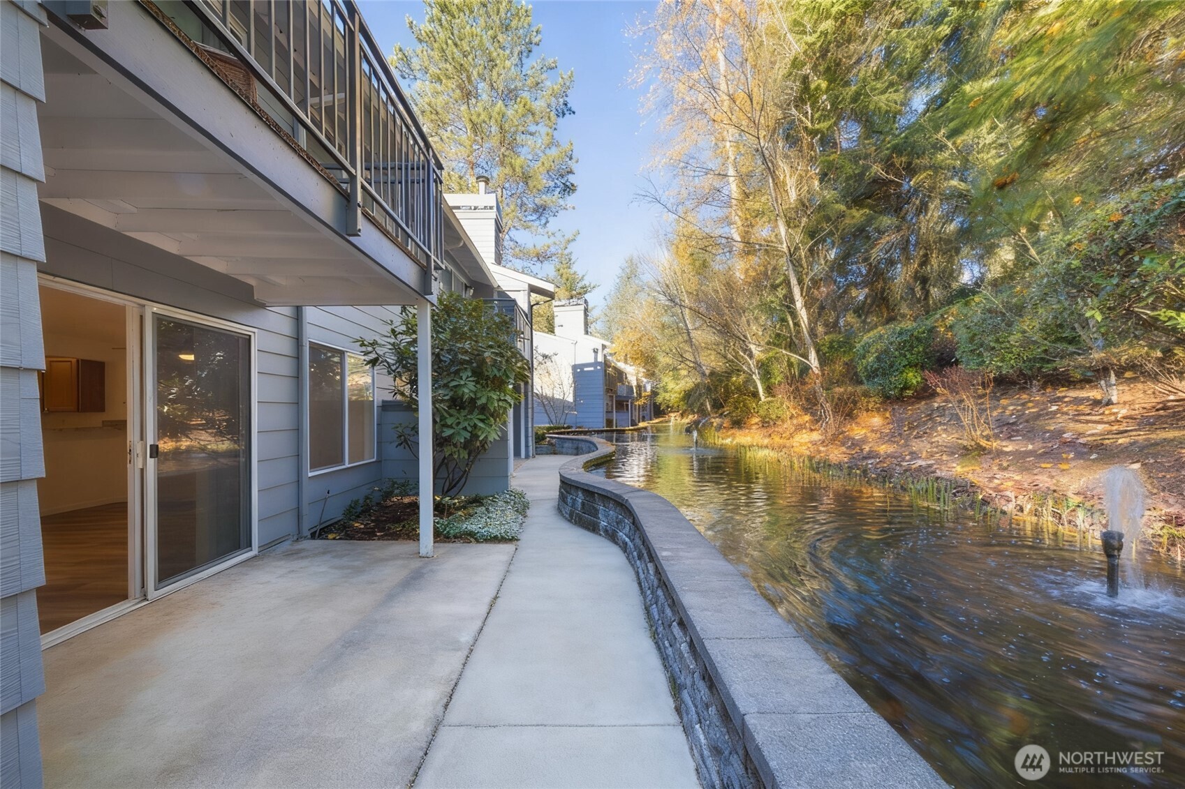 10026 NE 127th Place #D117, Kirkland, WA 98034