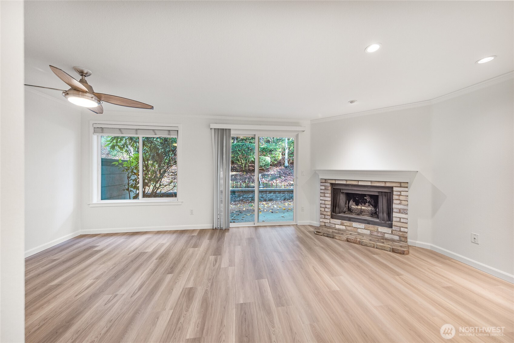 10026 NE 127th Place #D117, Kirkland, WA 98034