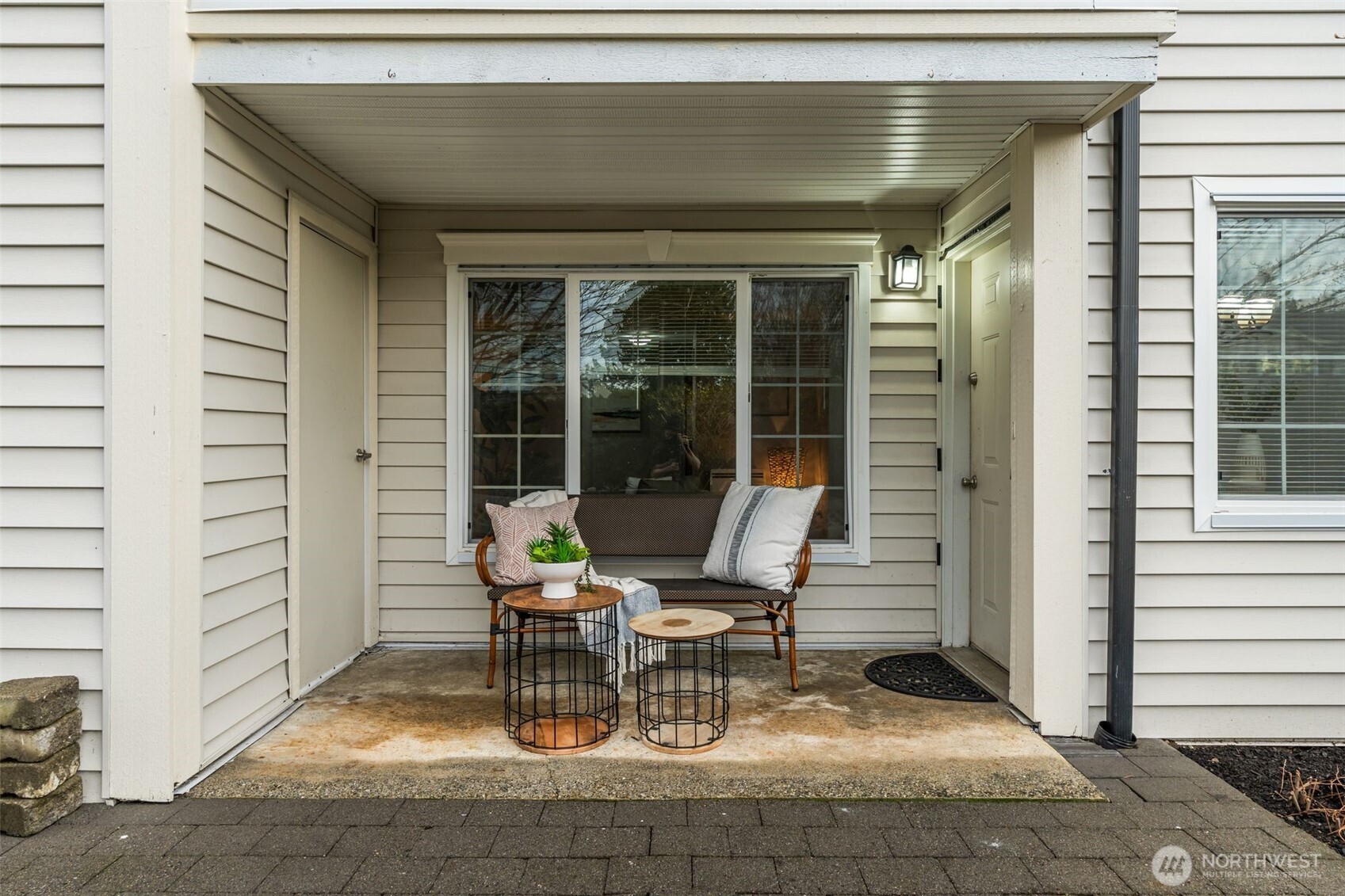 12404 E Gibson Road #J105, Everett, WA 98204