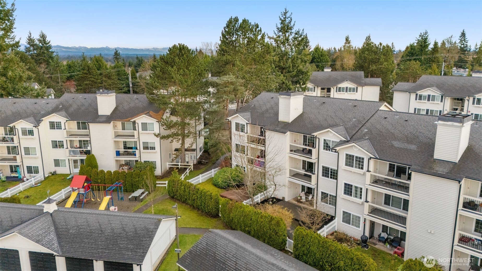 12404 E Gibson Road #J105, Everett, WA 98204