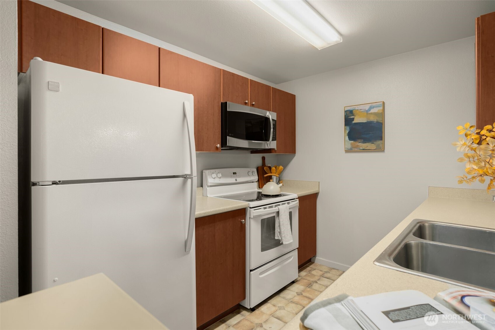 12404 E Gibson Road #J105, Everett, WA 98204