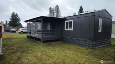 316 W 2nd Street #6, Onalaska, WA 98570 - Photo 1