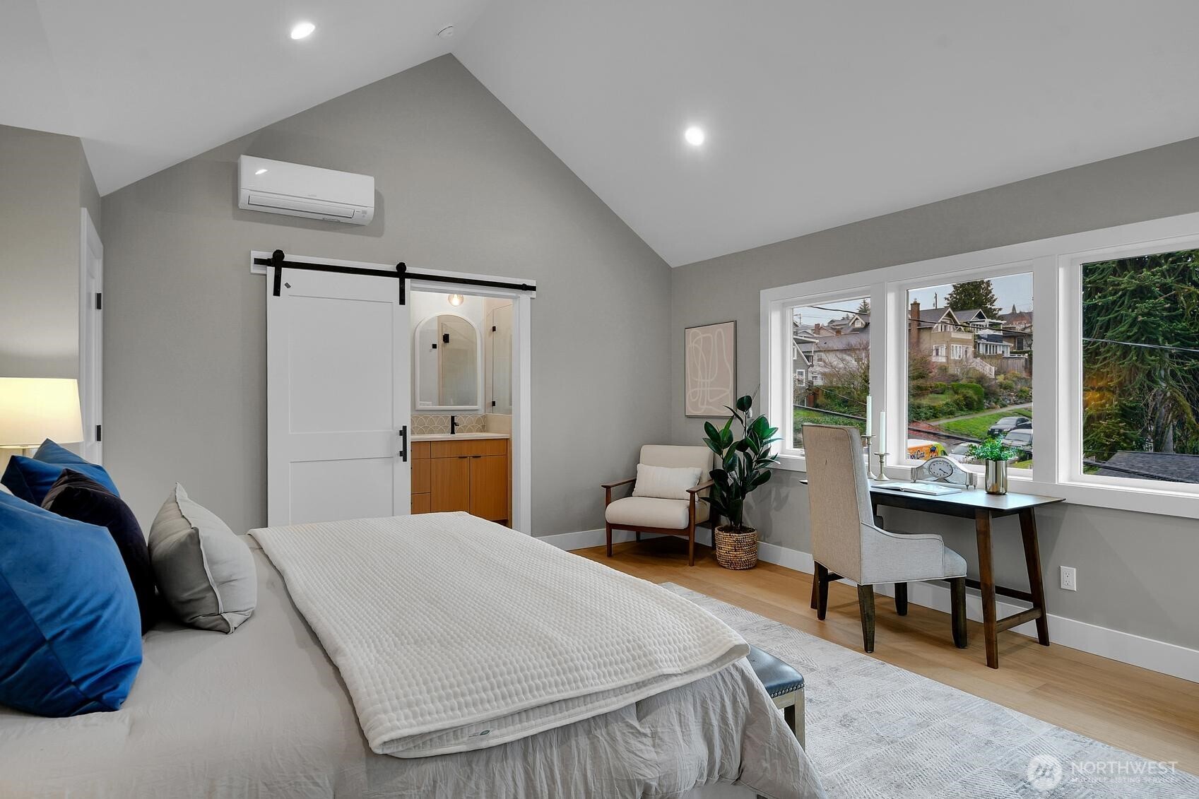 6357 38th Avenue SW, Seattle, WA 98126