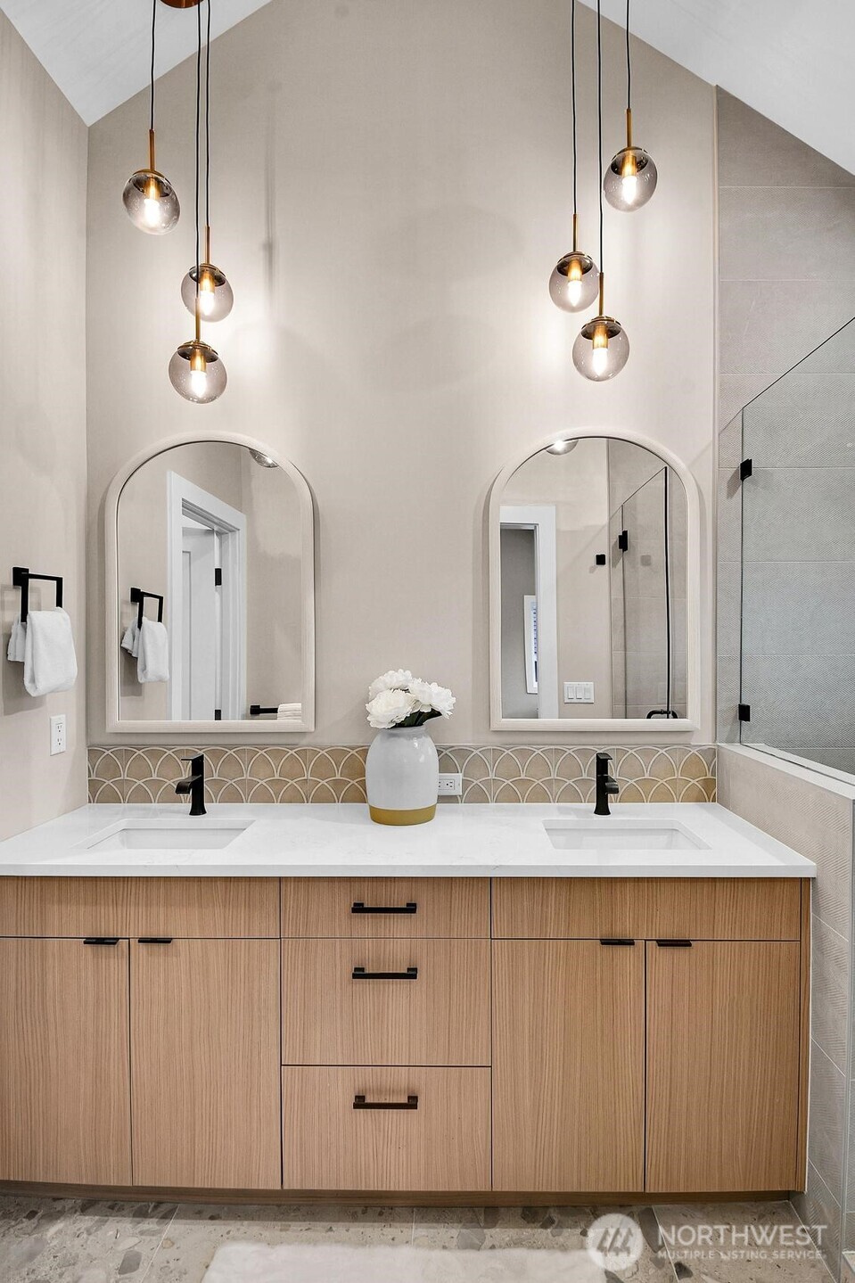 6357 38th Avenue SW, Seattle, WA 98126