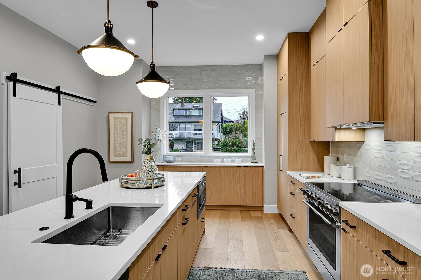 6357 38th Avenue SW, Seattle, WA 98126