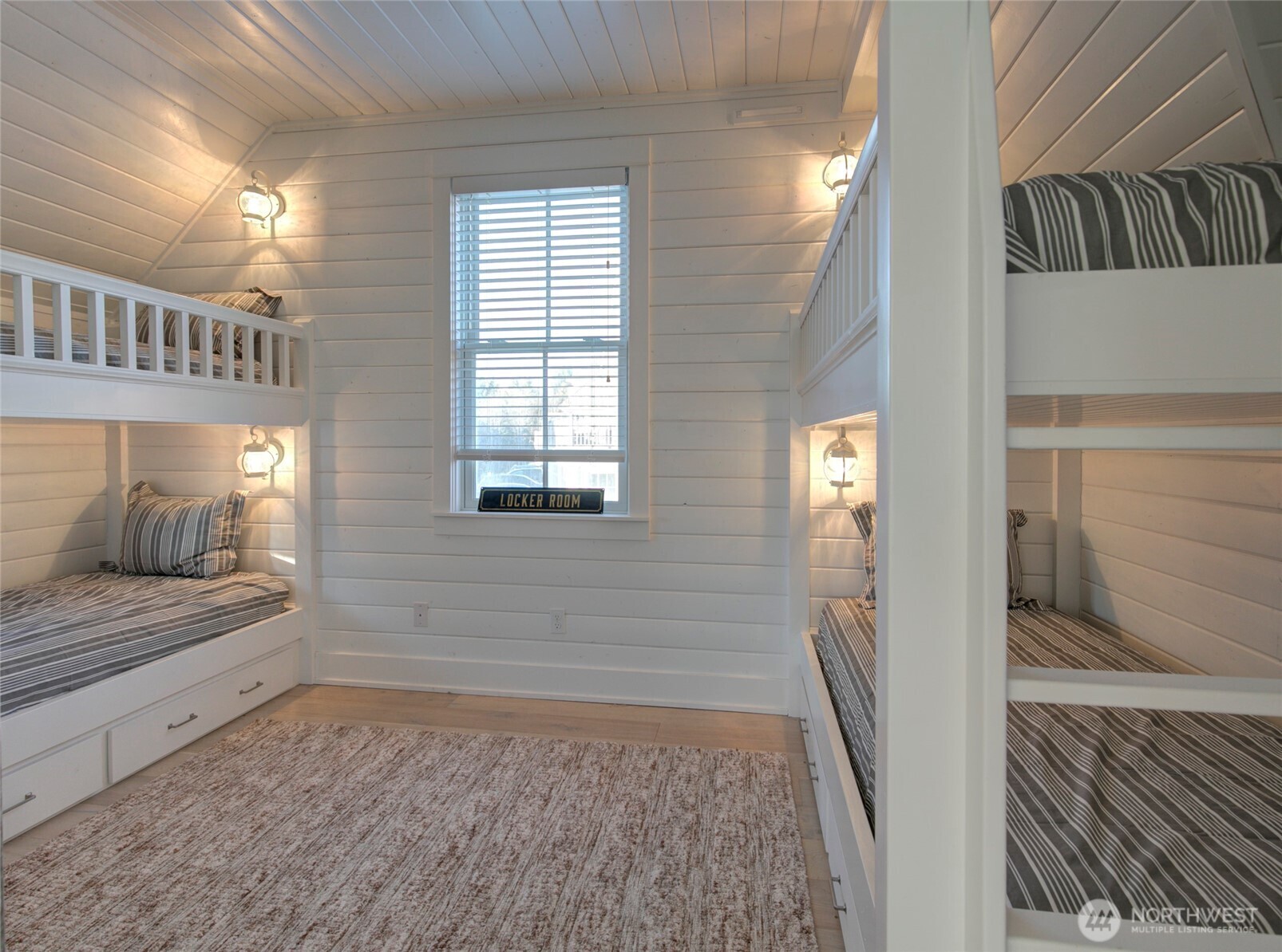 33 Fireside Lane , Pacific Beach, WA 98571