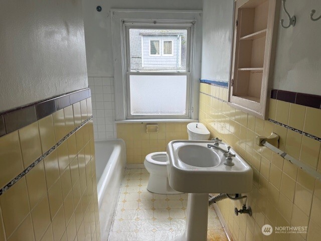 421 Ellinor Avenue , Shelton, WA 98584