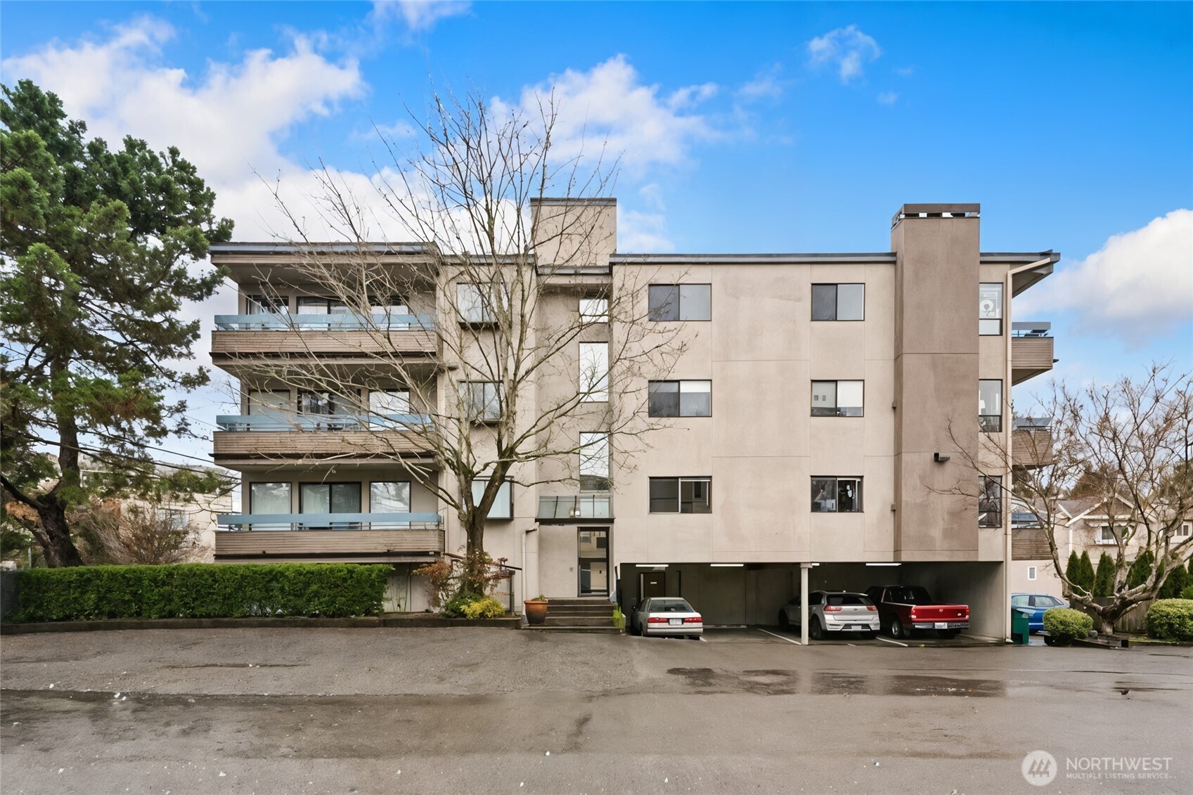 12300 33rd Avenue NE #202, Seattle, WA 98125