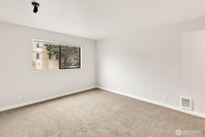 12300 33rd Avenue NE #202, Seattle, WA 98125 - Photo 19
