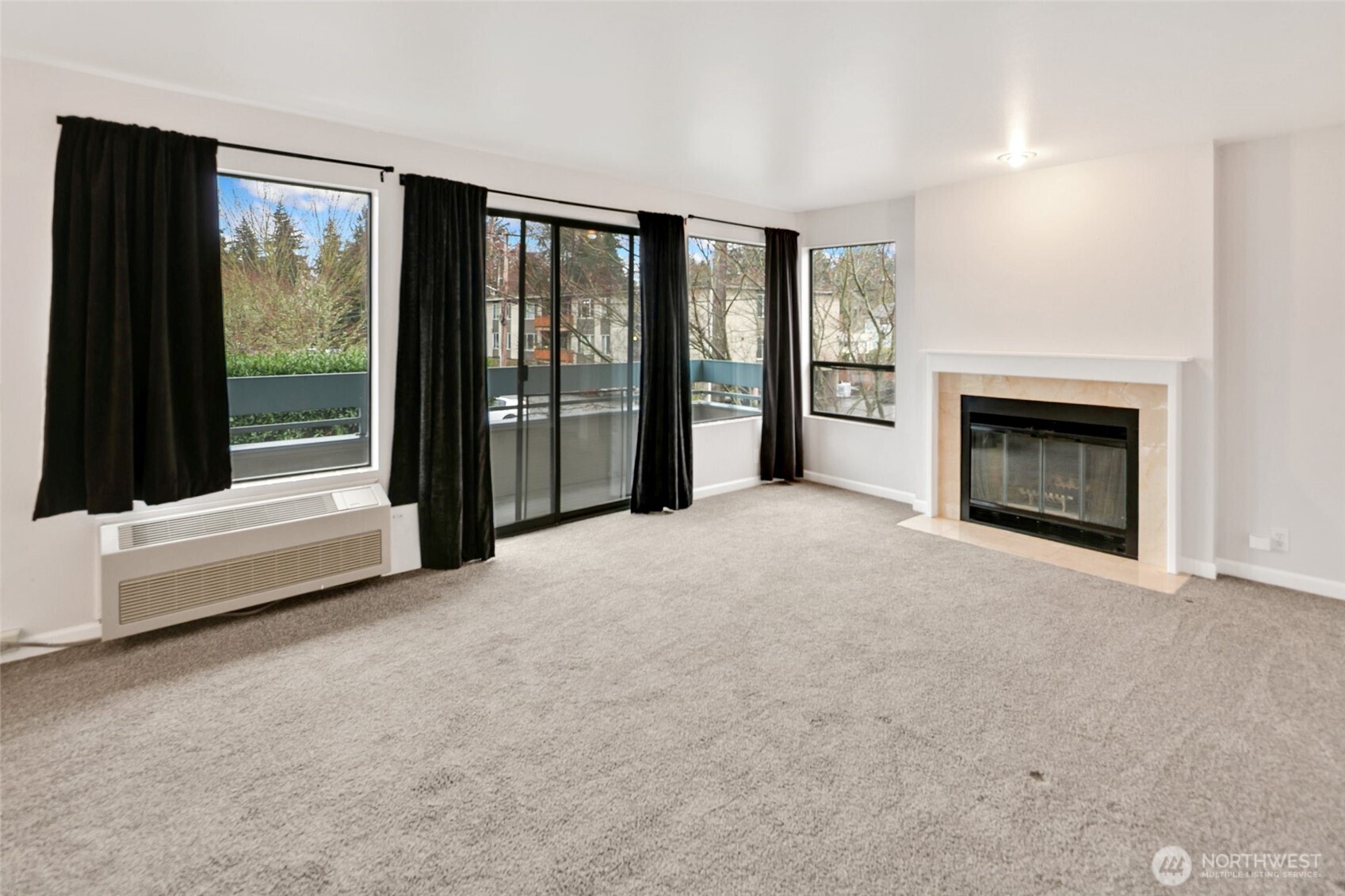 12300 33rd Avenue NE #202, Seattle, WA 98125