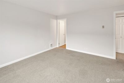 12300 33rd Avenue NE #202, Seattle, WA 98125 - Photo 21