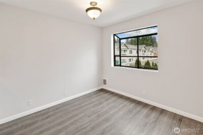 12300 33rd Avenue NE #202, Seattle, WA 98125 - Photo 24
