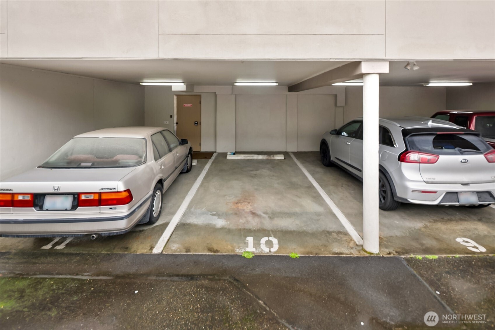 12300 33rd Avenue NE #202, Seattle, WA 98125