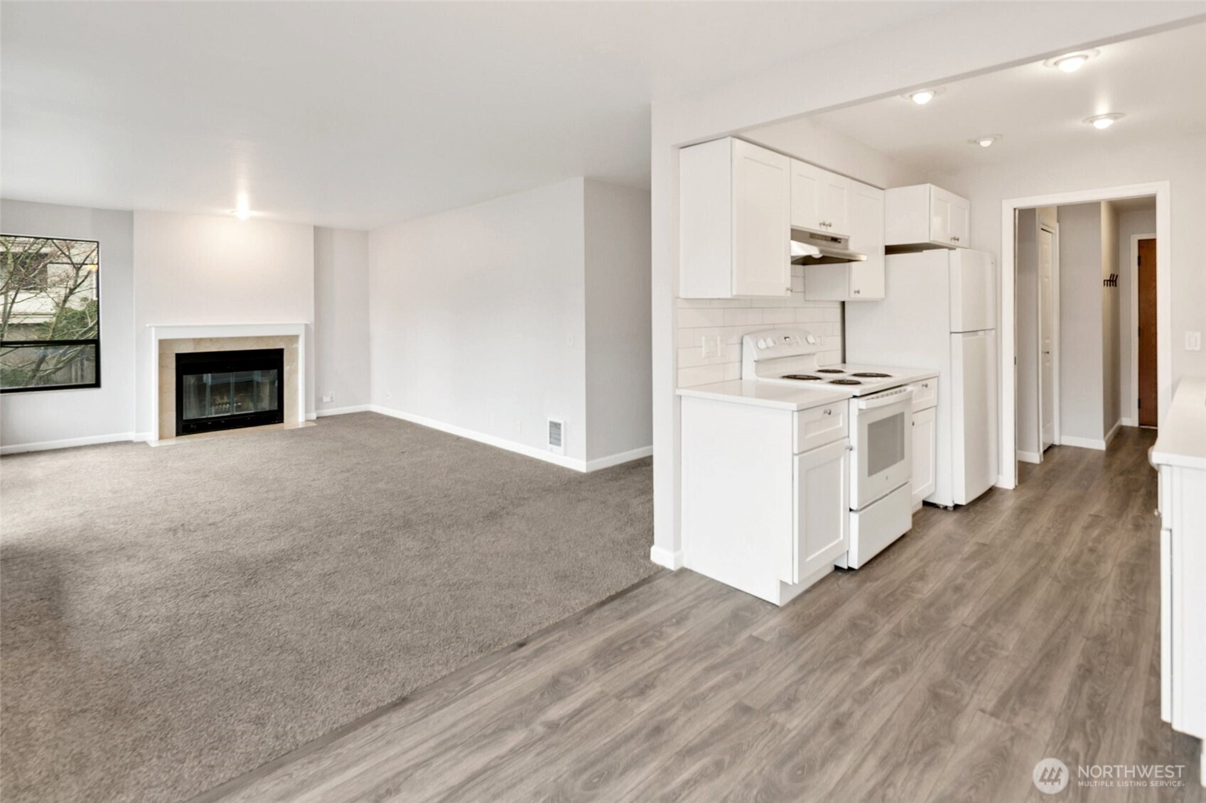 12300 33rd Avenue NE #202, Seattle, WA 98125