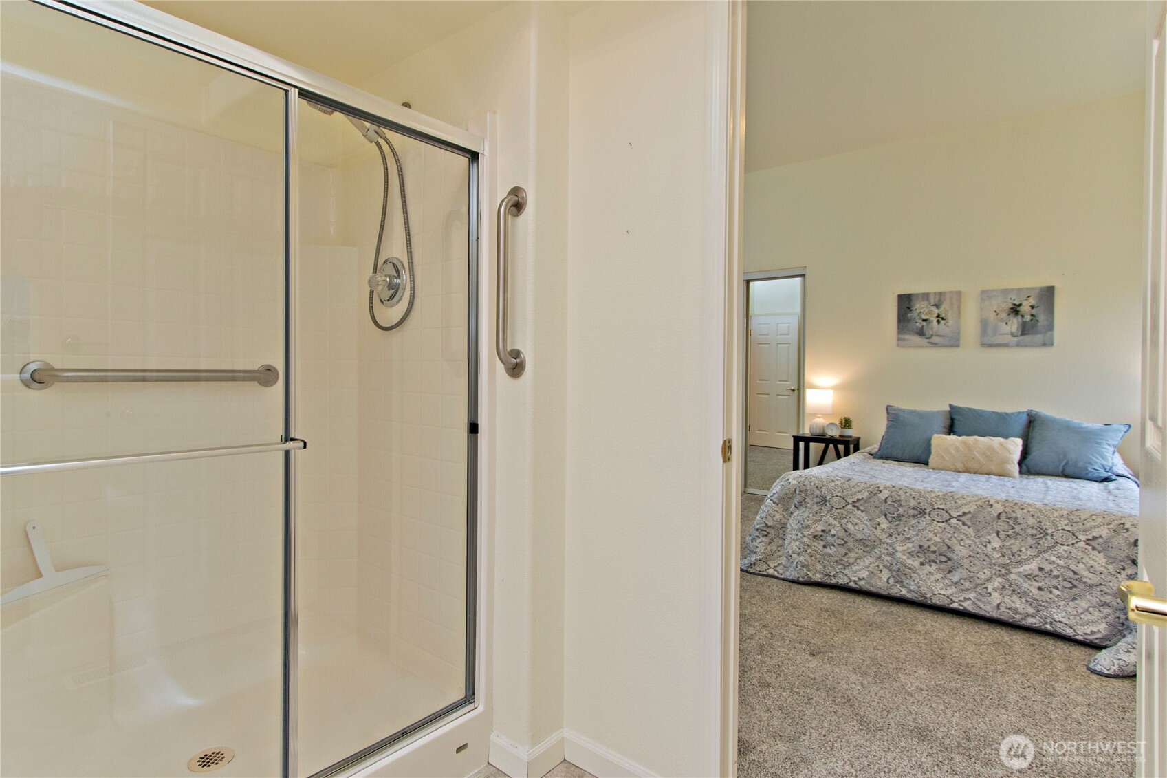 27517 218th Place SE #3, Maple Valley, WA 98038