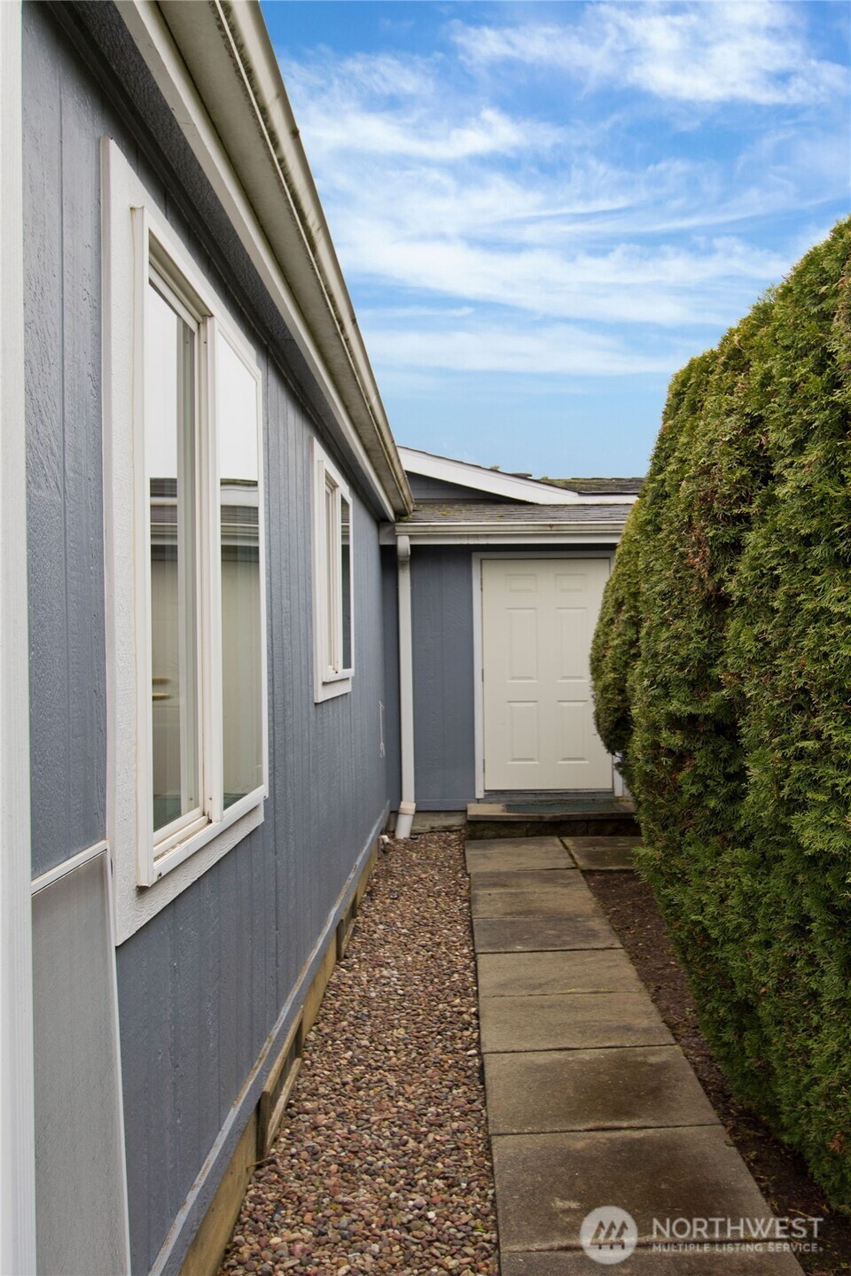 27517 218th Place SE #3, Maple Valley, WA 98038