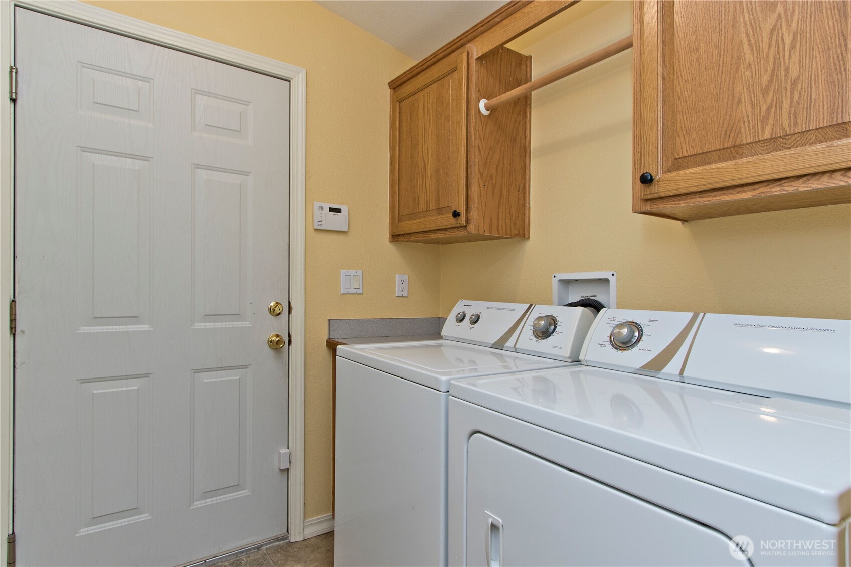 27517 218th Place SE #3, Maple Valley, WA 98038