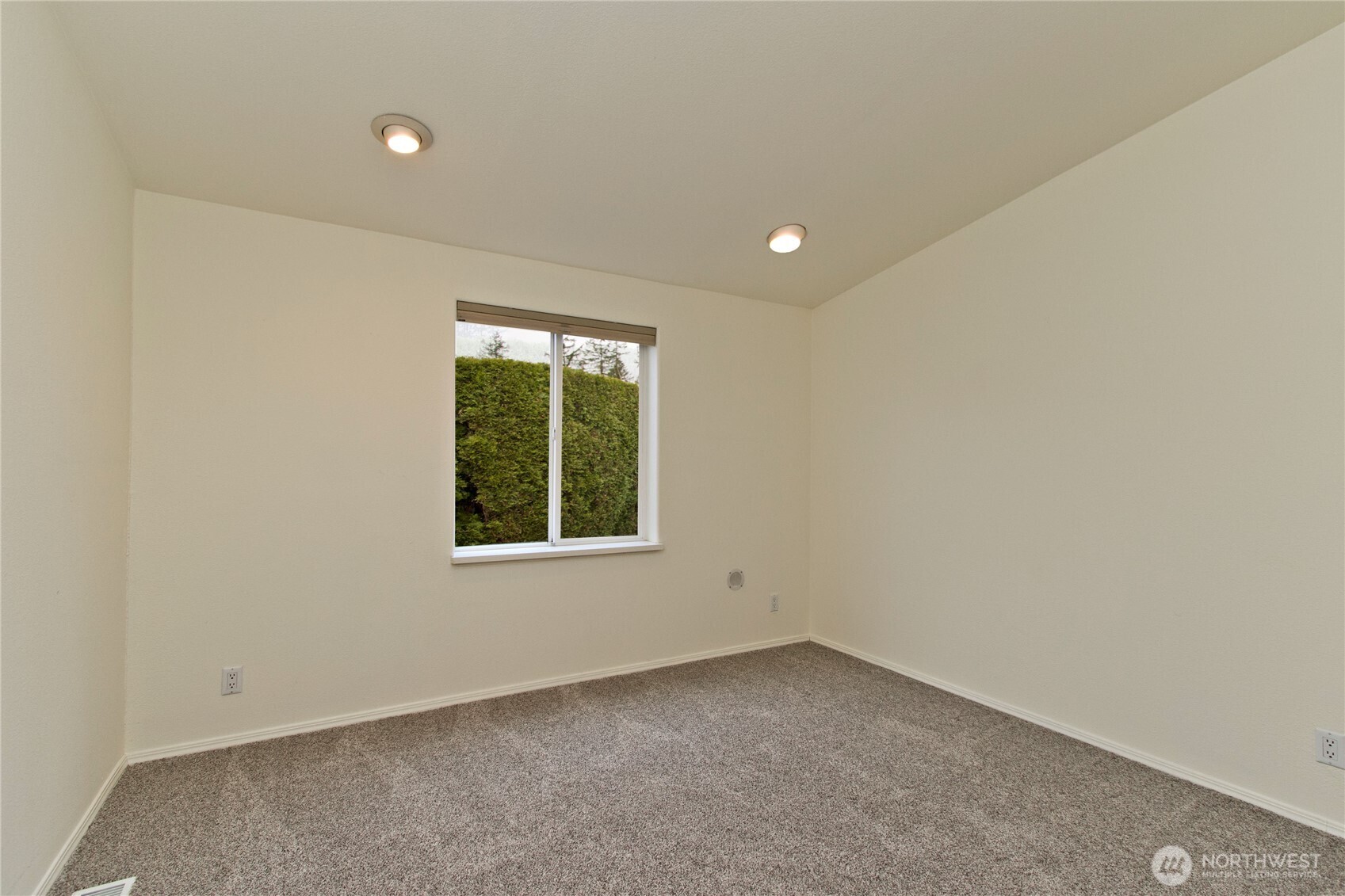 27517 218th Place SE #3, Maple Valley, WA 98038