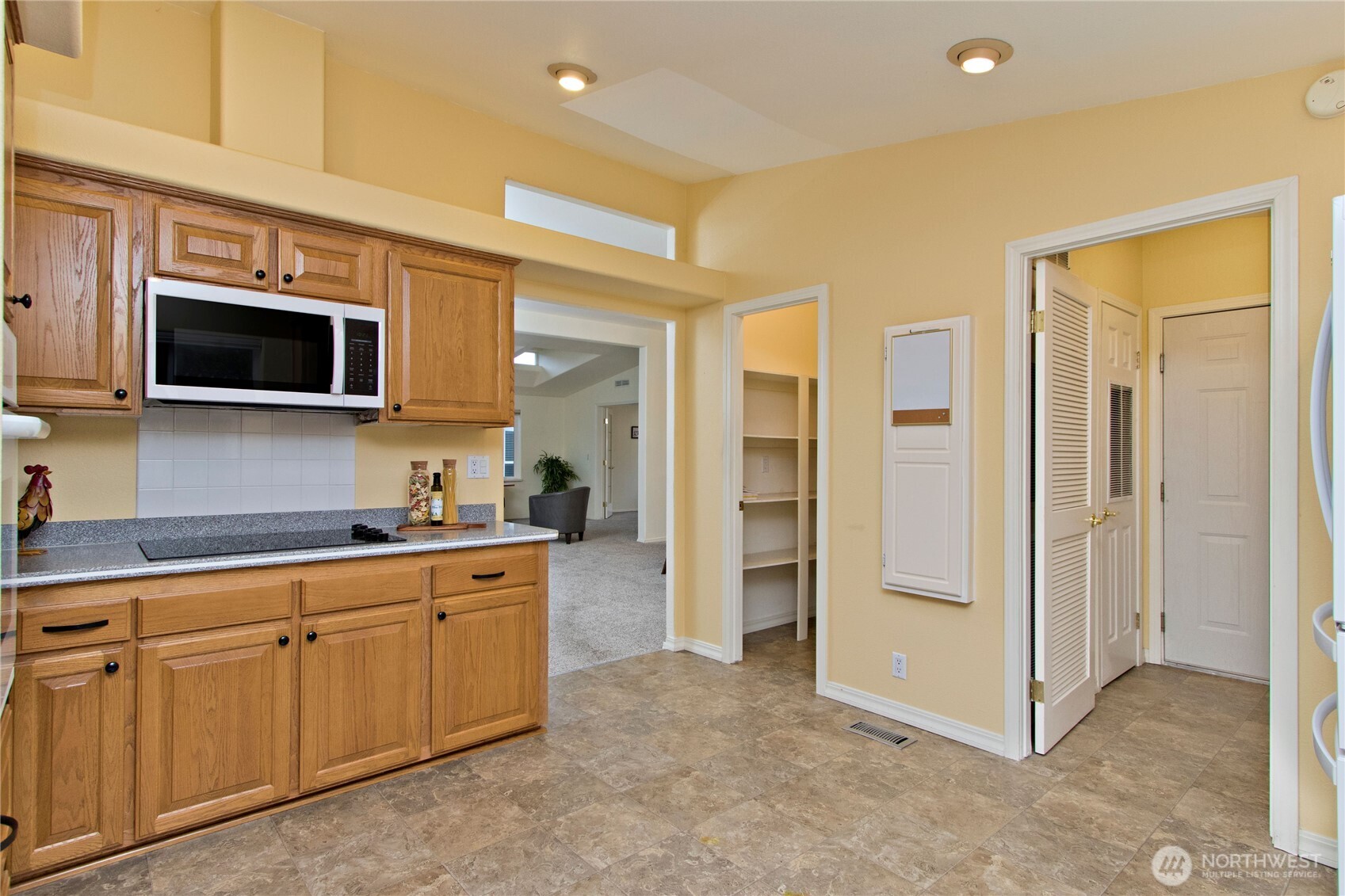 27517 218th Place SE #3, Maple Valley, WA 98038