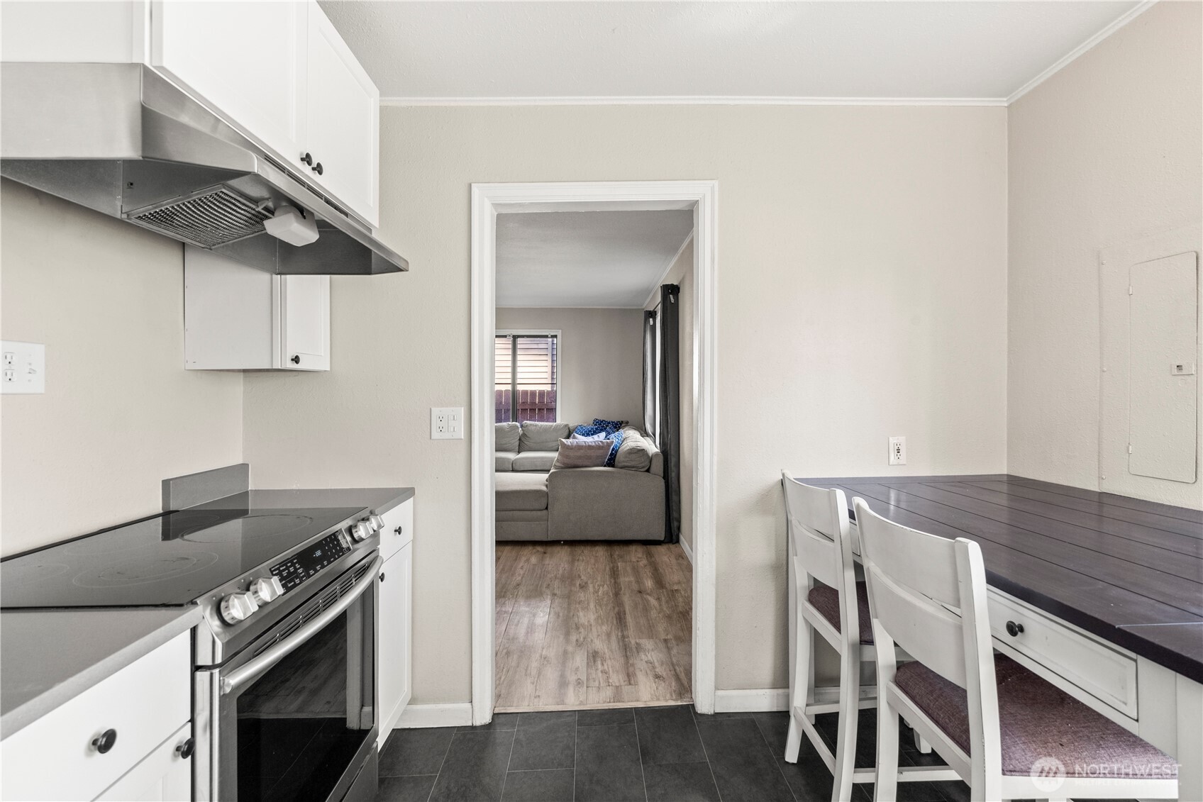 3810 S Asotin Street , Tacoma, WA 98418