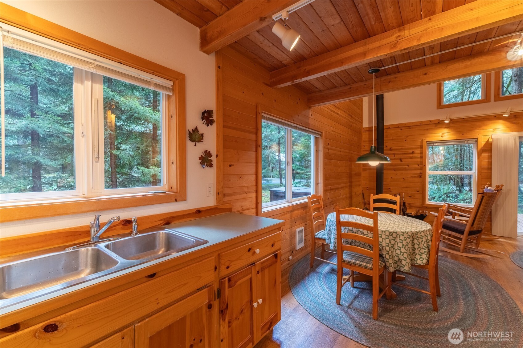 13008 Welcome Road , Deming, WA 98244