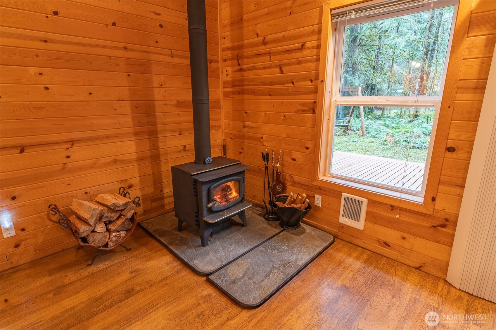 13008 Welcome Road , Deming, WA 98244