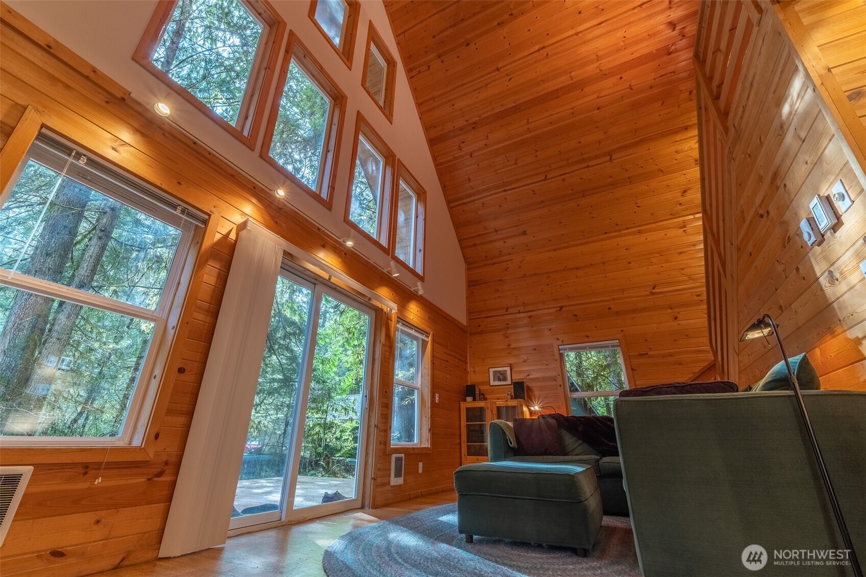 13008 Welcome Road , Deming, WA 98244